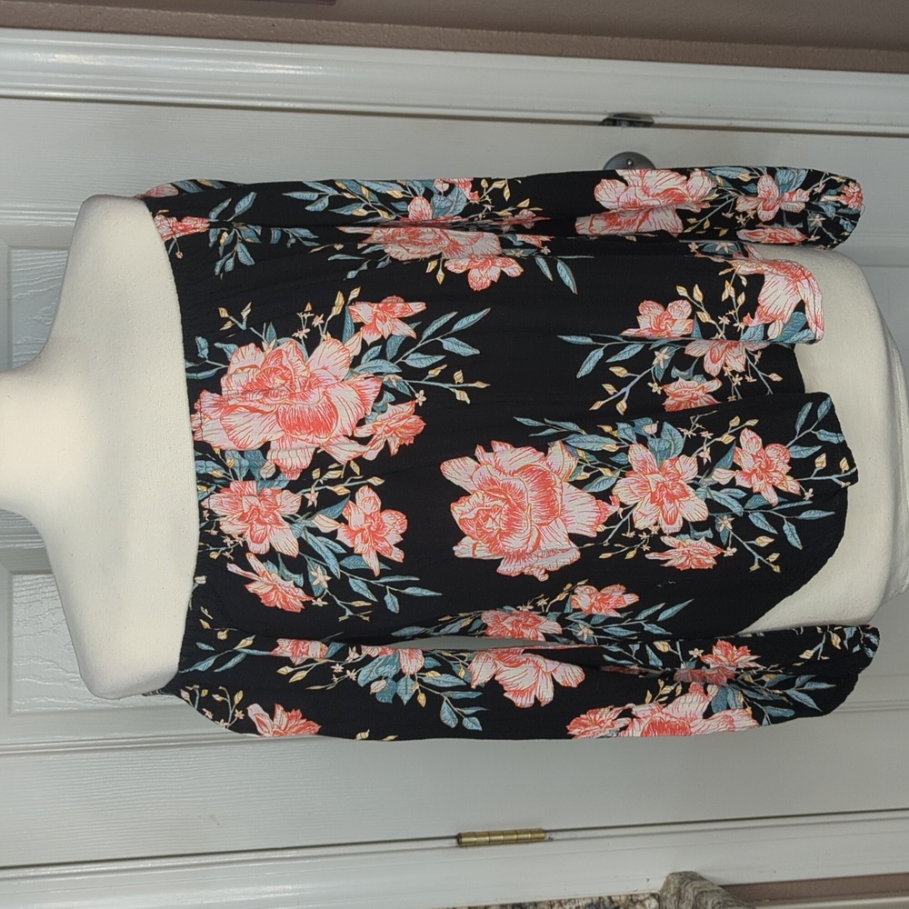 Billabong black with pink white green floral flowy long sleeve shirt size medium - Picture 5 of 9